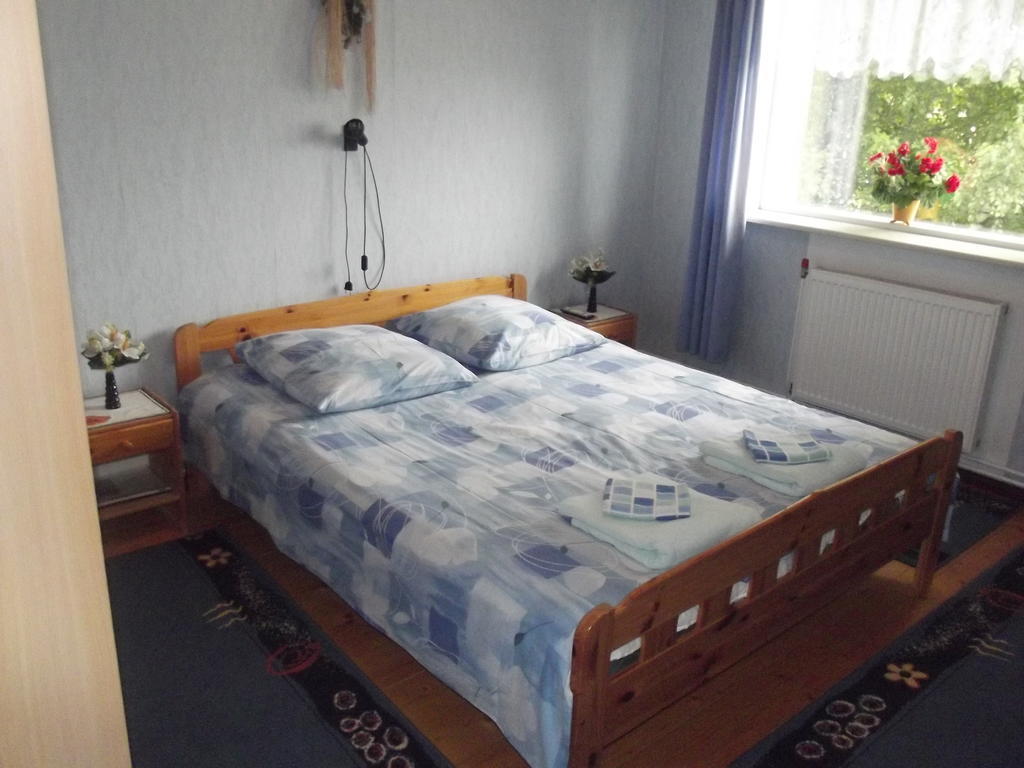 Kure Guesthouse Rahinge Pokoj fotografie